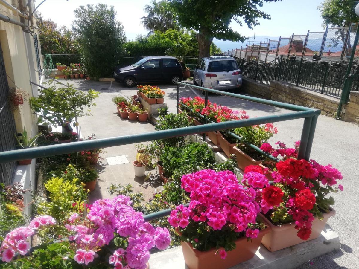 Casa Vacanze Napoli Posillipo Exterior foto